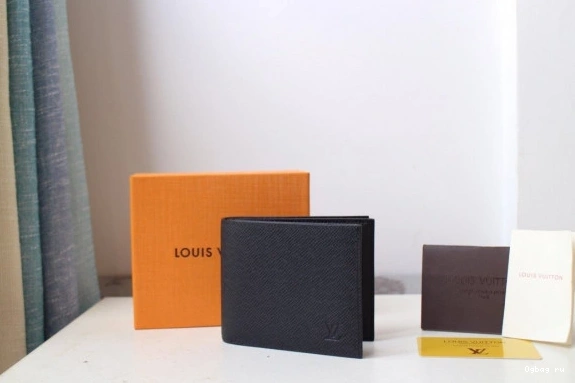VUITTON LOUIS WALLET AMERIGO 0723